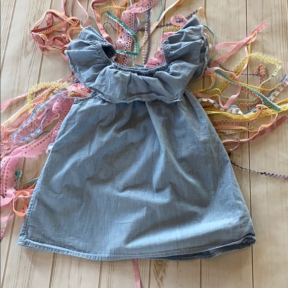 Gap - Picture 2 of 3